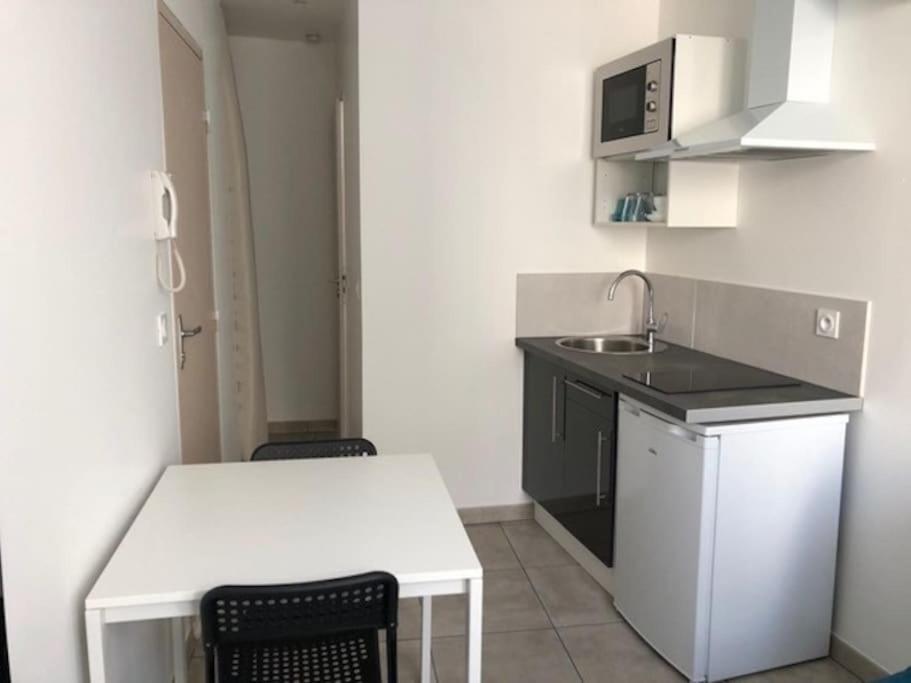 Studio 442 Clim + Parking A 10 Min Des Plages Apartment Perpignan Ngoại thất bức ảnh